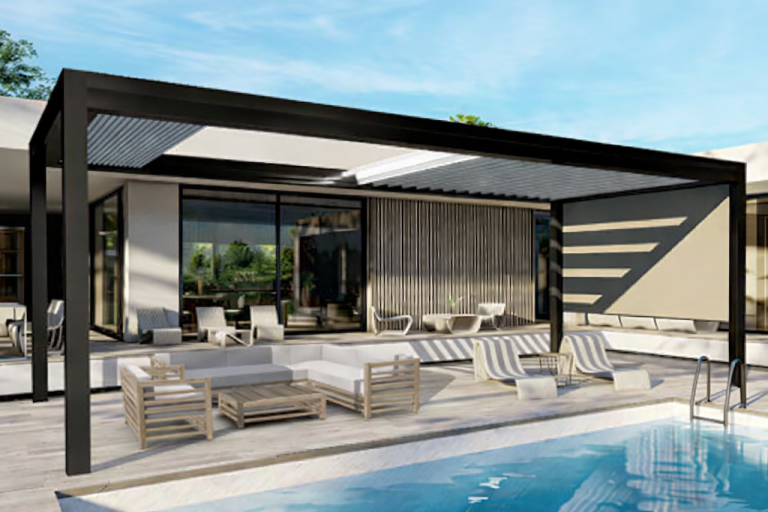 Pergolas Bioclimatique Terrasse moderne avec salon de jardin et piscine, sous une pergola élégante.