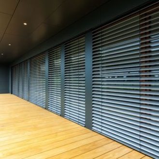 @Roma Brise-soleil orientables